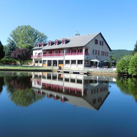 Le Lac Des Moines Condat  Luaran gambar