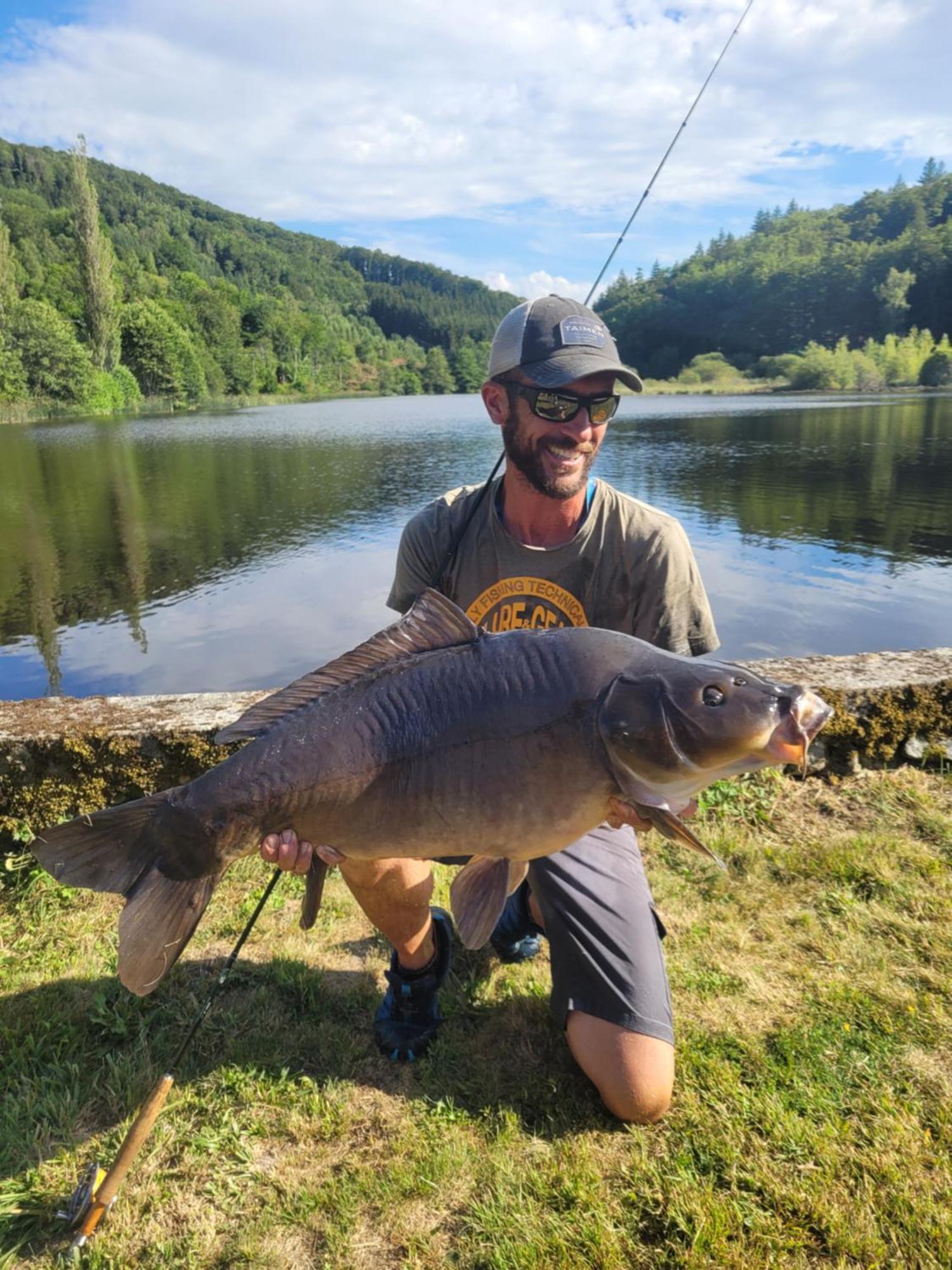 Le Lac Des Moines Condat  Luaran gambar
