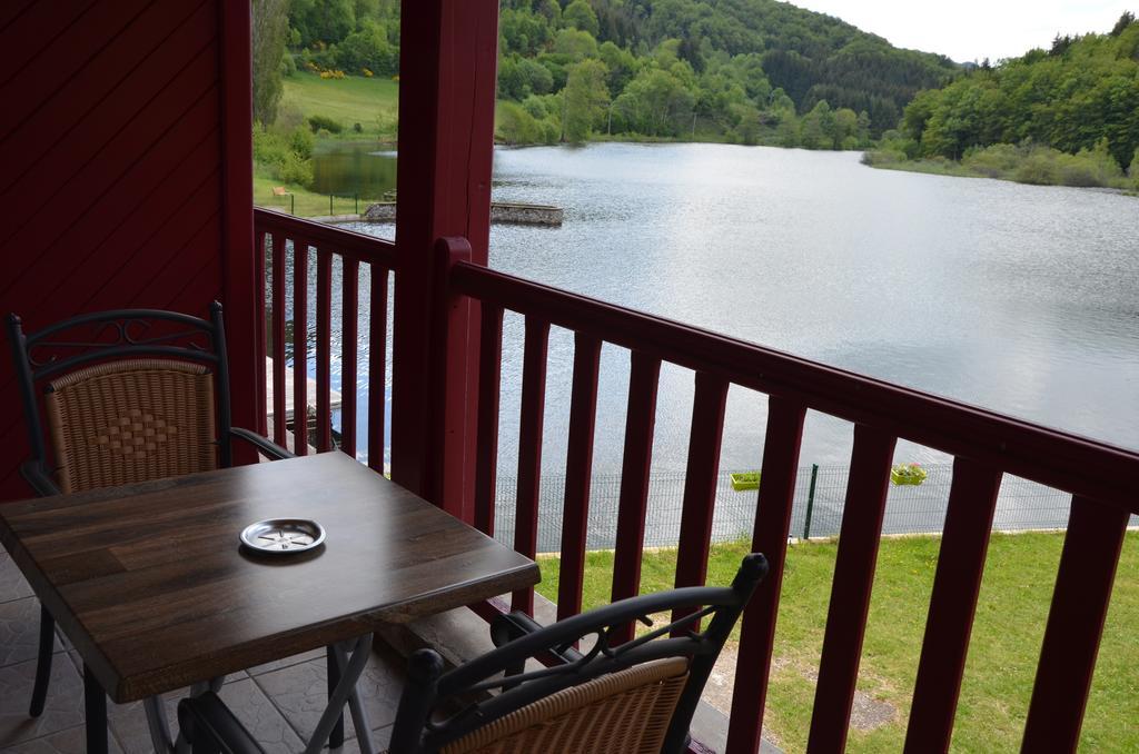 Le Lac Des Moines Condat  Luaran gambar